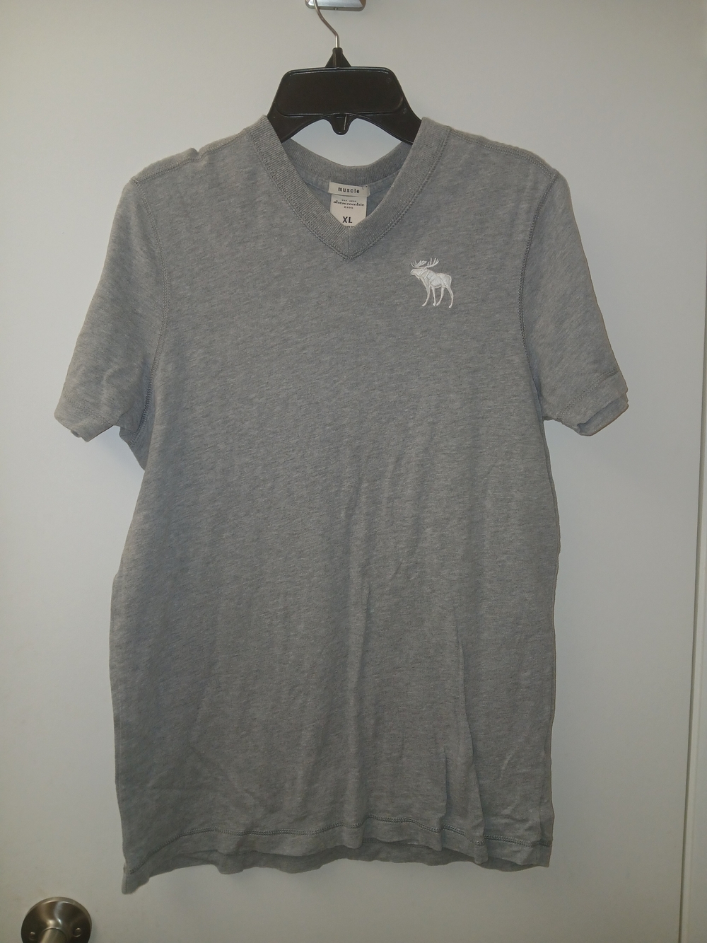 Abercrombie & Fitch Kids Gray V-Neck Tee Muscle Fit